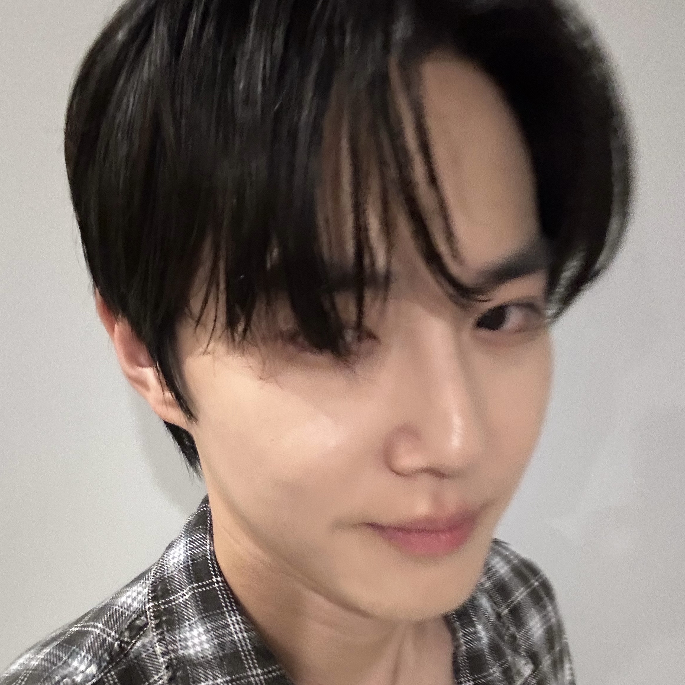 Behind-the-scenes cut of Suho (EXO)