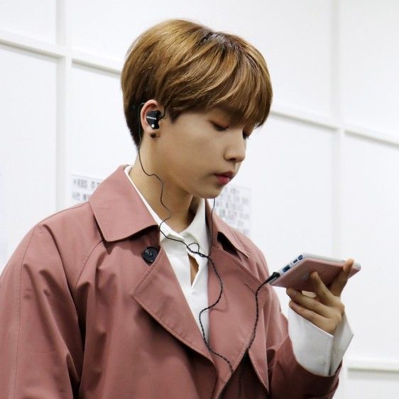 Latest photo of Jeong Sewoon