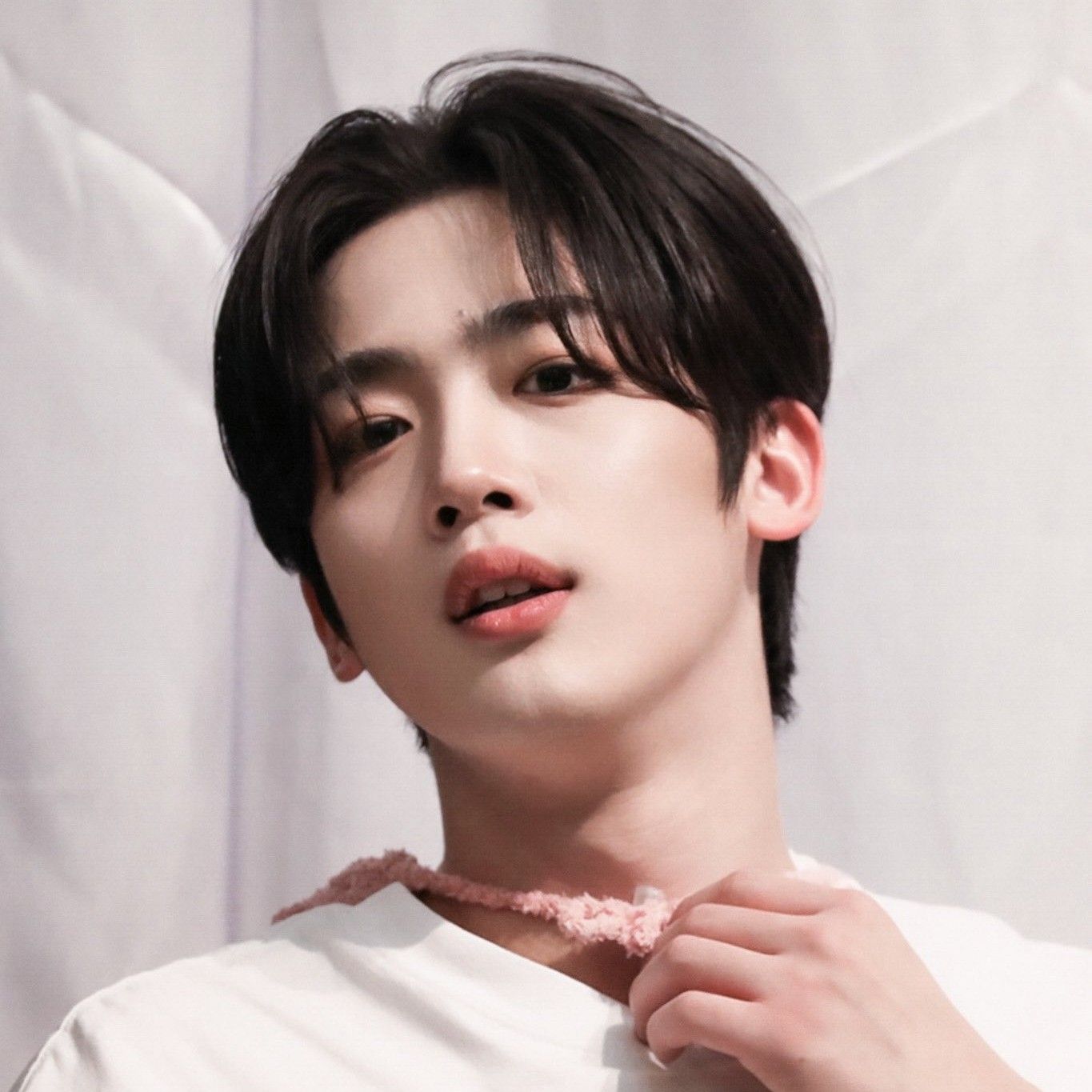 Latest photo of Kim Yohan (WEi)