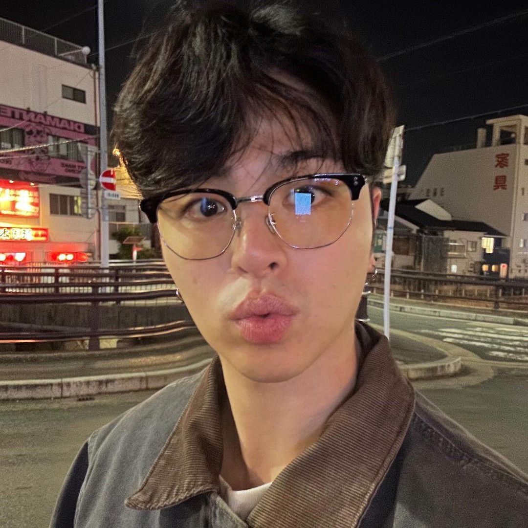 Foto terbaru JU-NE (iKON)