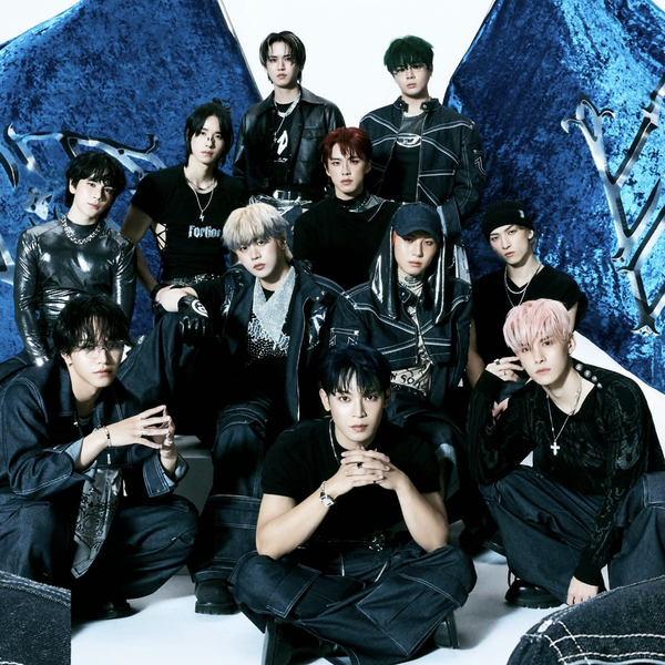 Signature photo of Tsurubo Shion (JO1) capturing their charm