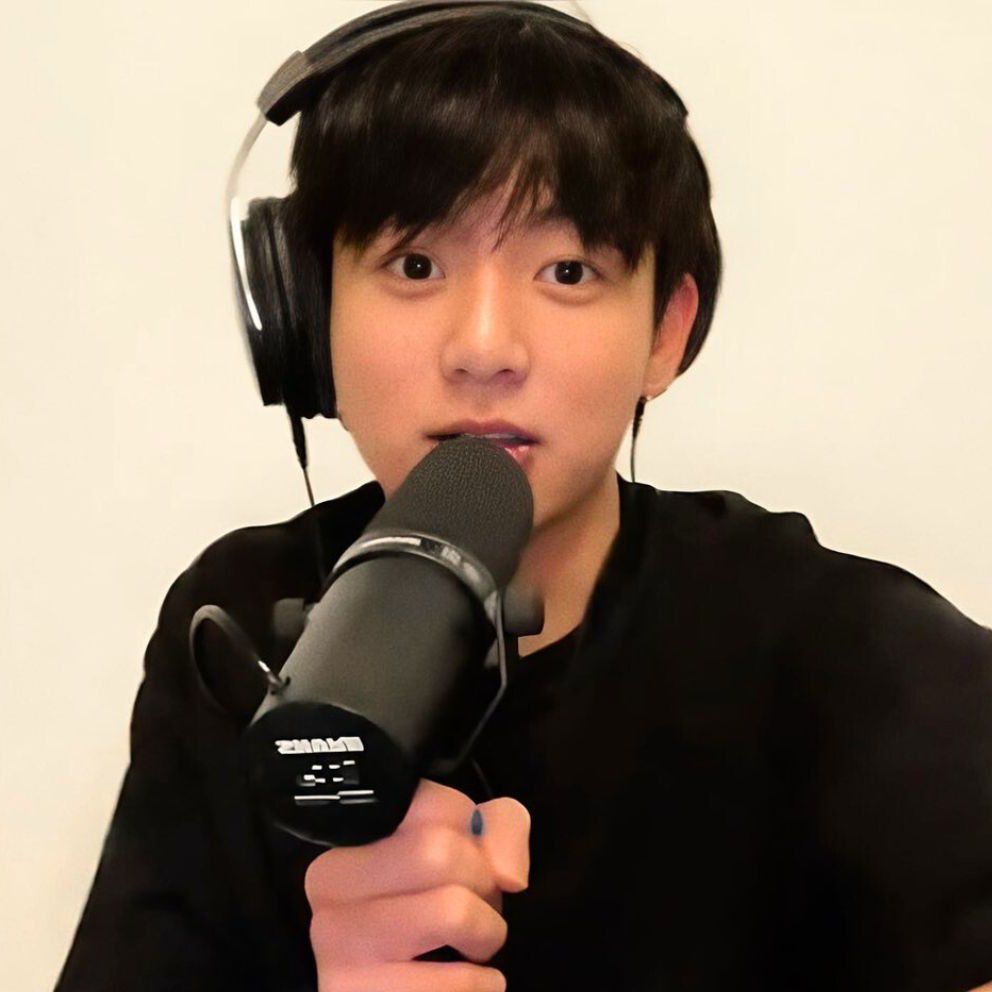 Latest photo of Jungkook (BTS)