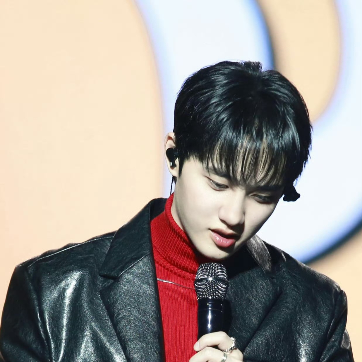 디오 (EXO) 최근 활동샷