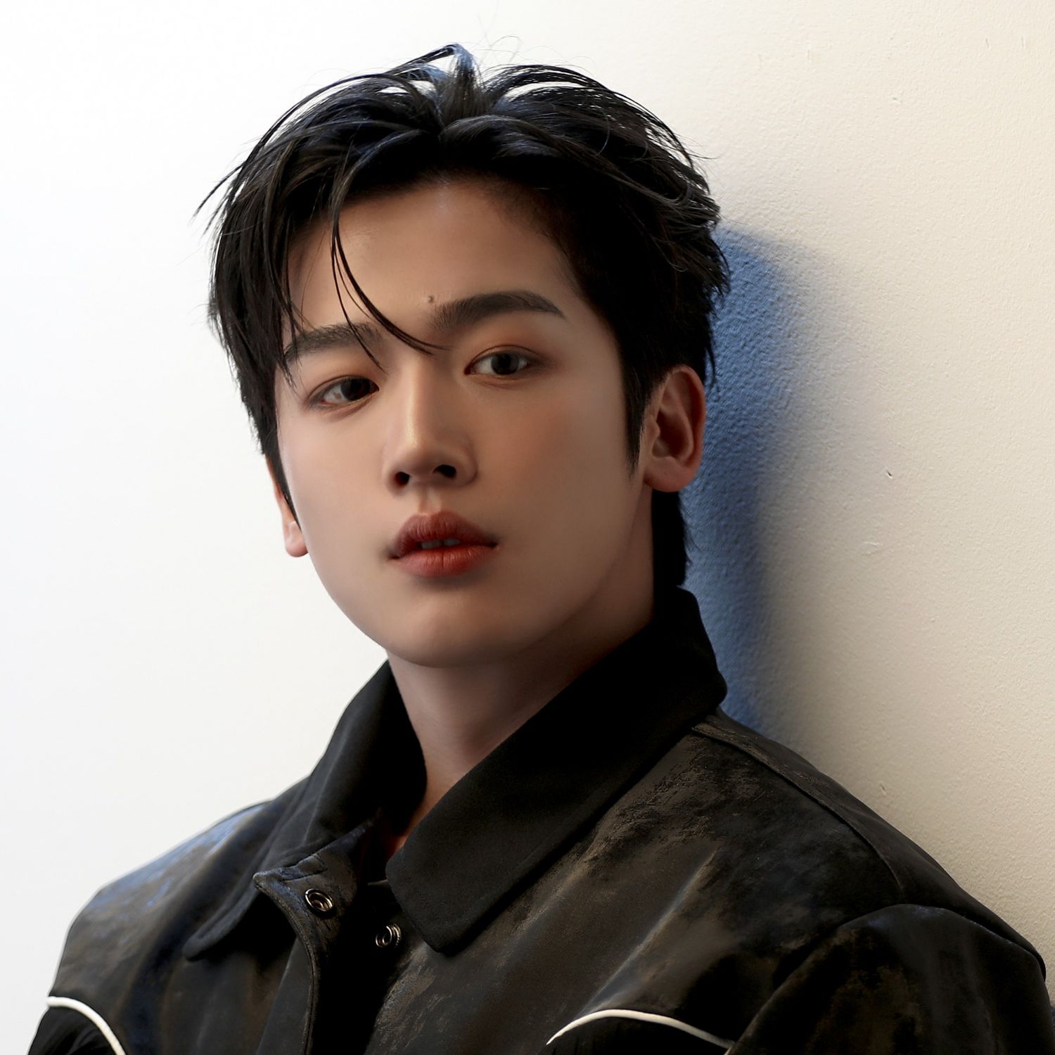 Behind-the-scenes cut of Kim Yohan (WEi)