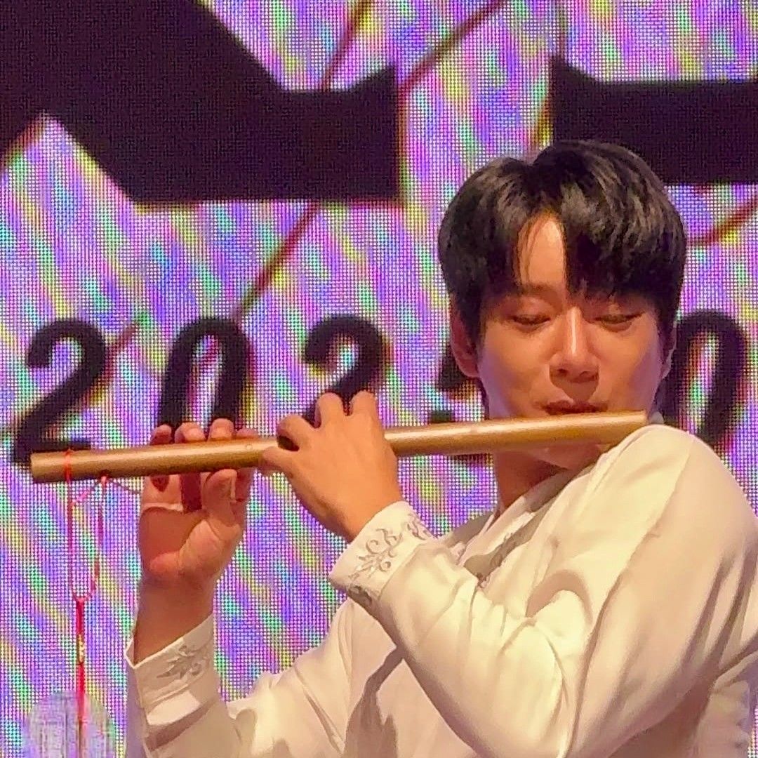 Latest photo of Hwang Chiyeol