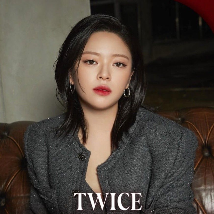 A moment captured by Jeongyeon (TWICE)'s fan