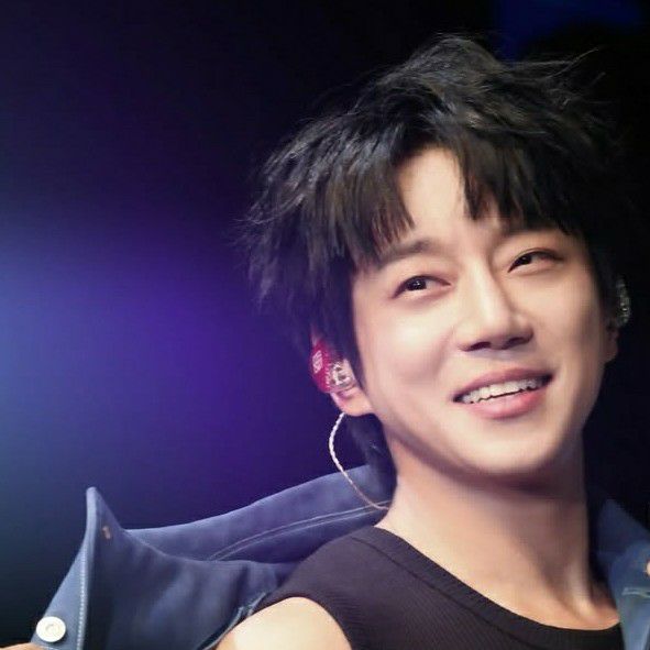 A moment captured by Hwang Chiyeol's fan