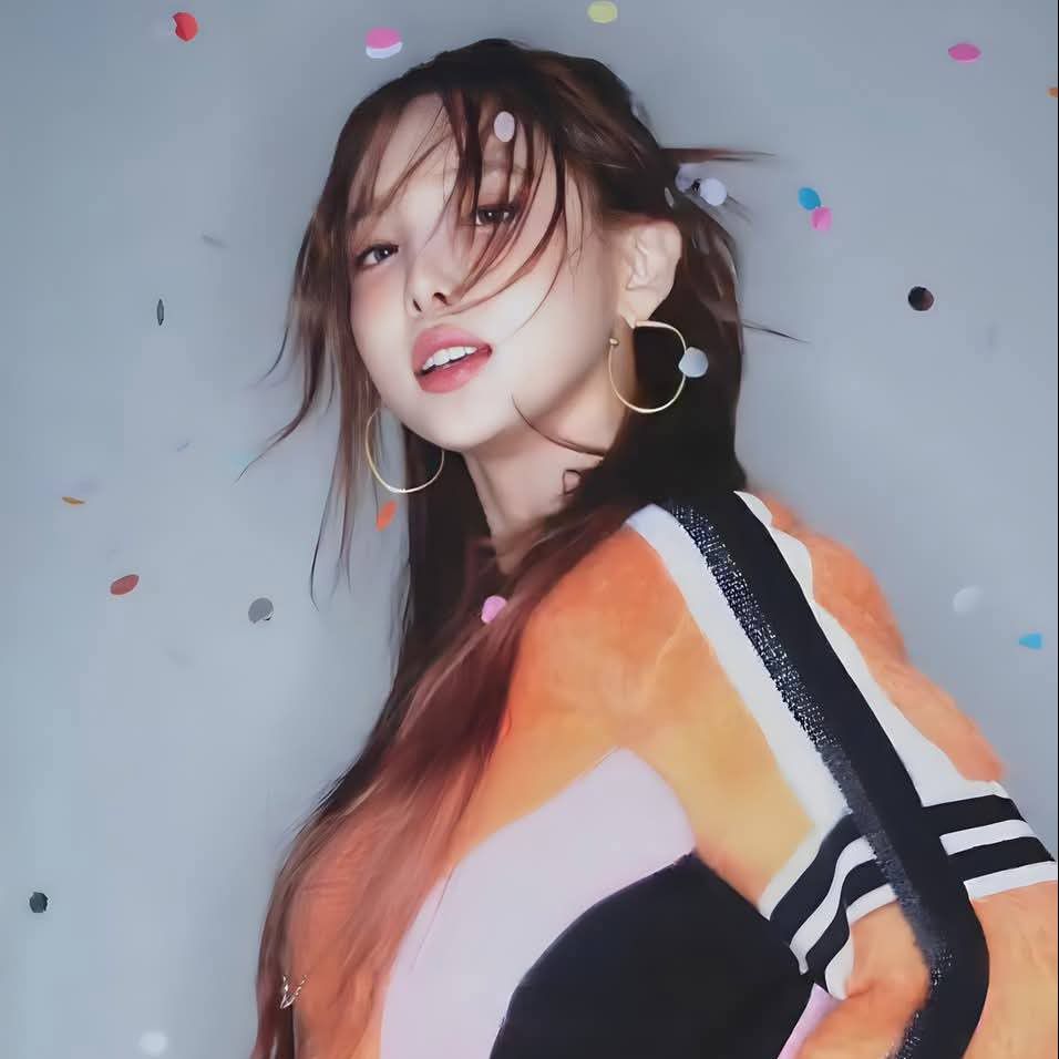 A moment captured by Nayeon (TWICE)'s fan