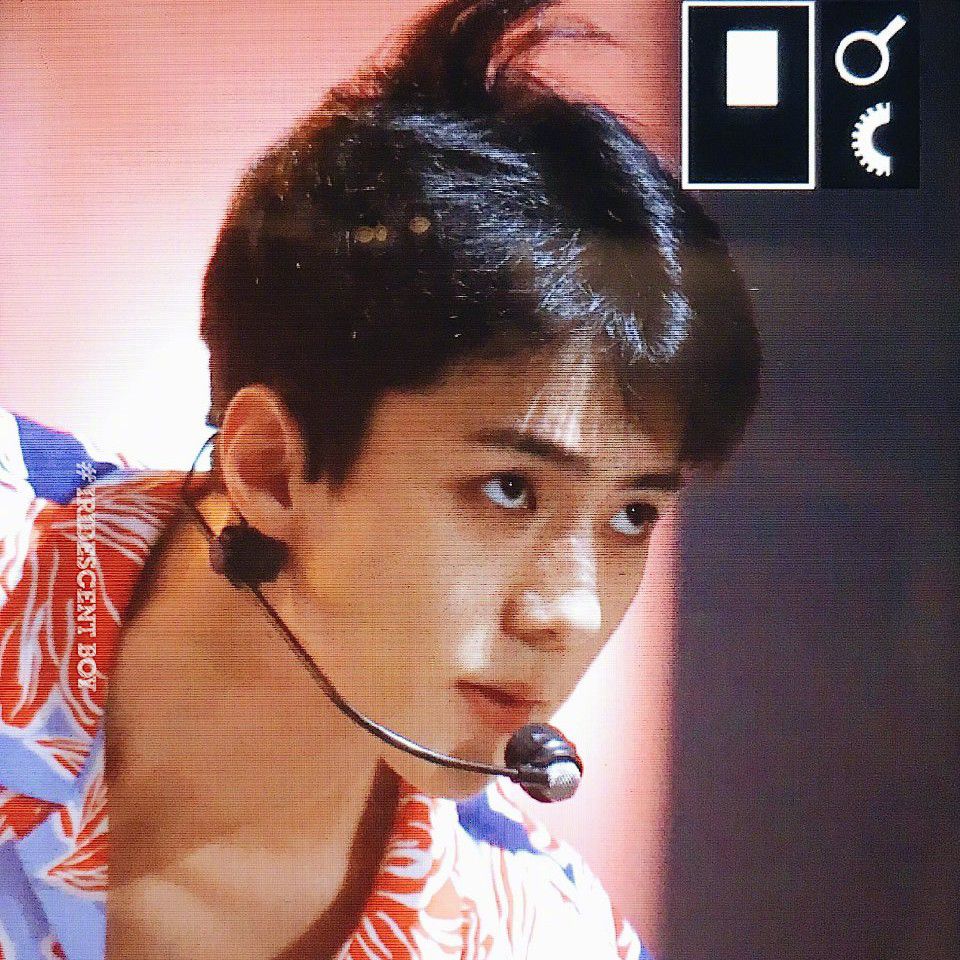Behind-the-scenes cut of Sehun (EXO)