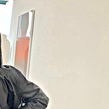 Latest photo of Solar (MAMAMOO)