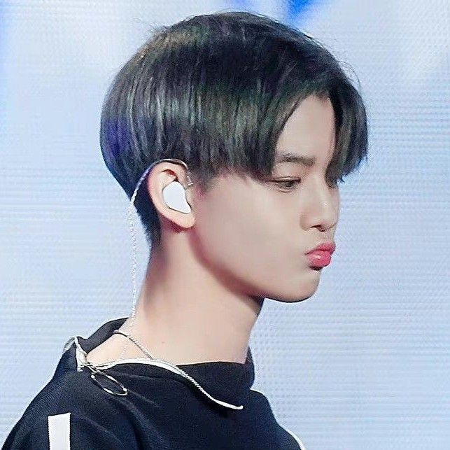 A moment captured by Bae Jinyoung's fan