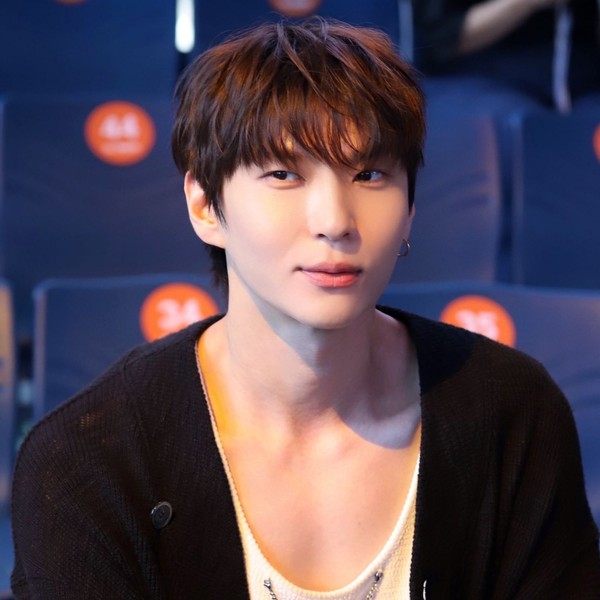 Popular profile picture of LEO (VIXX) loved by fans