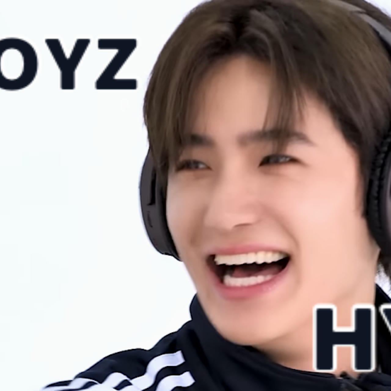 贤在 (THE BOYZ)粉丝拍下的瞬间