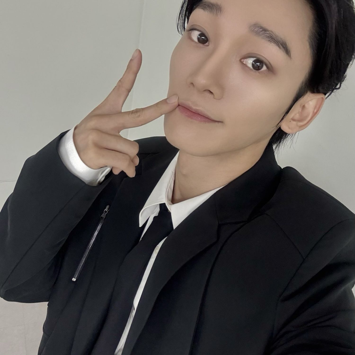 Latest photo of Chen (EXO)