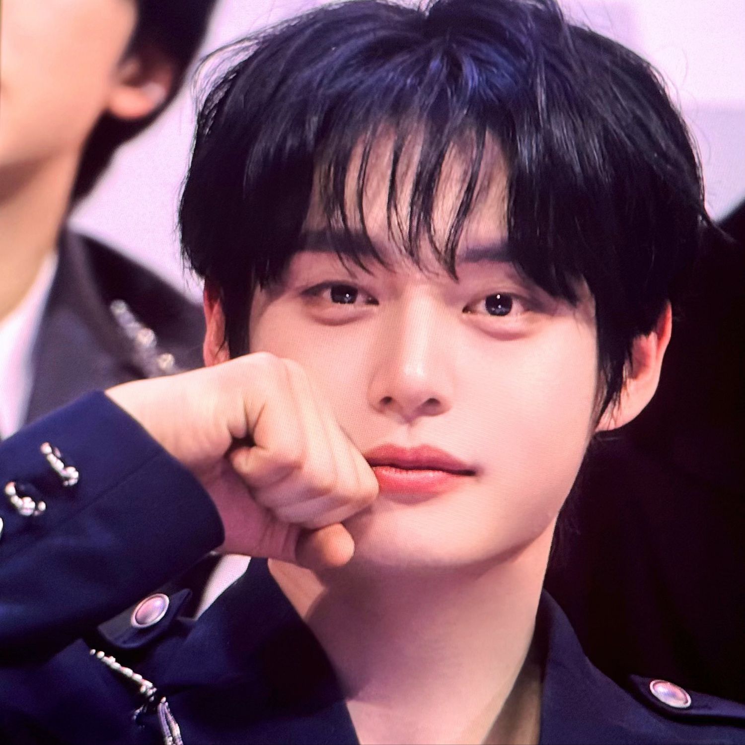 A moment captured by Kim Jiwoong (ZEROBASEONE)'s fan