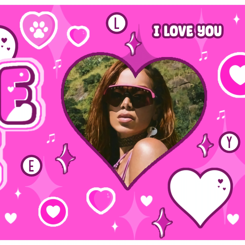 Behind-the-scenes cut of Anitta