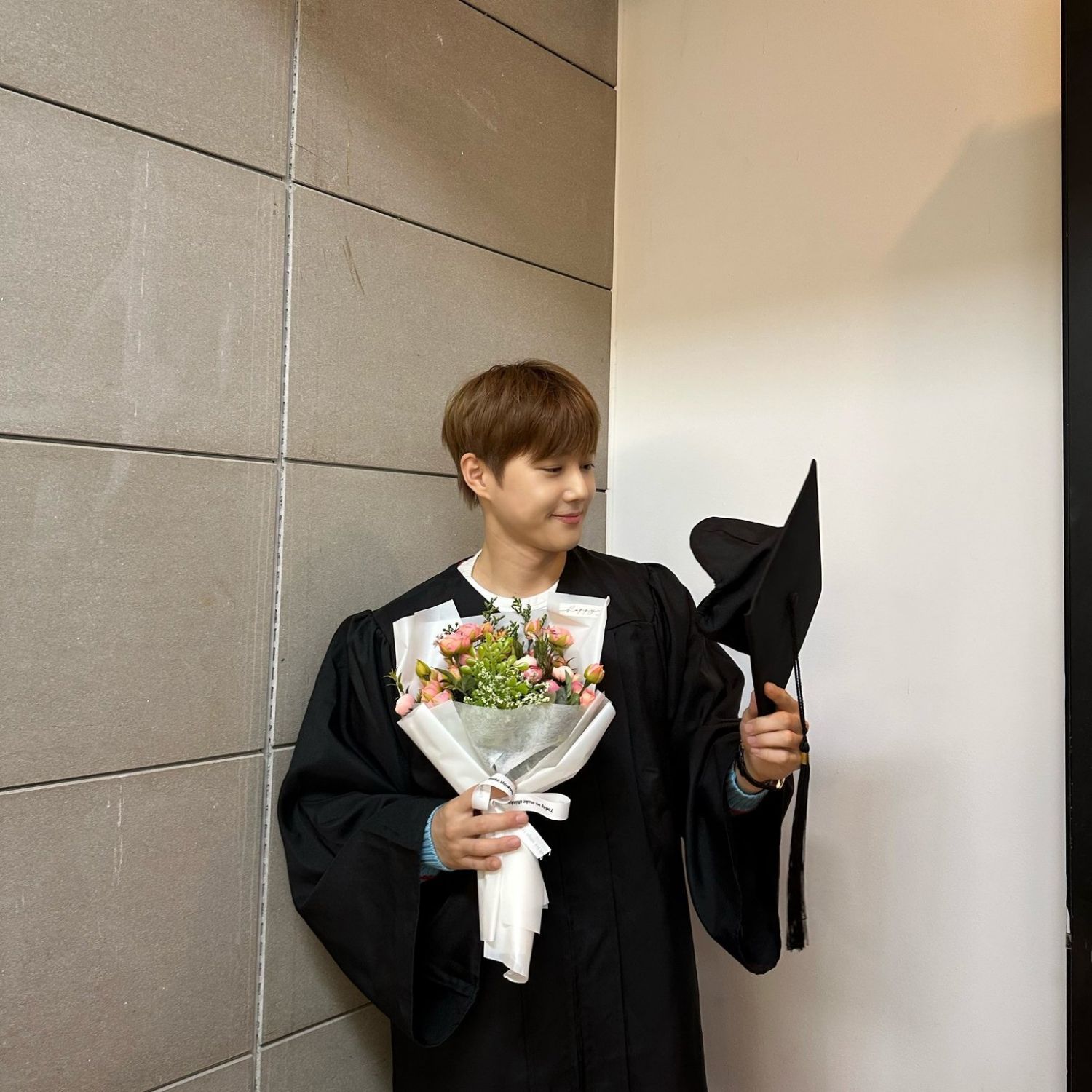 Behind-the-scenes cut of Suho (EXO)