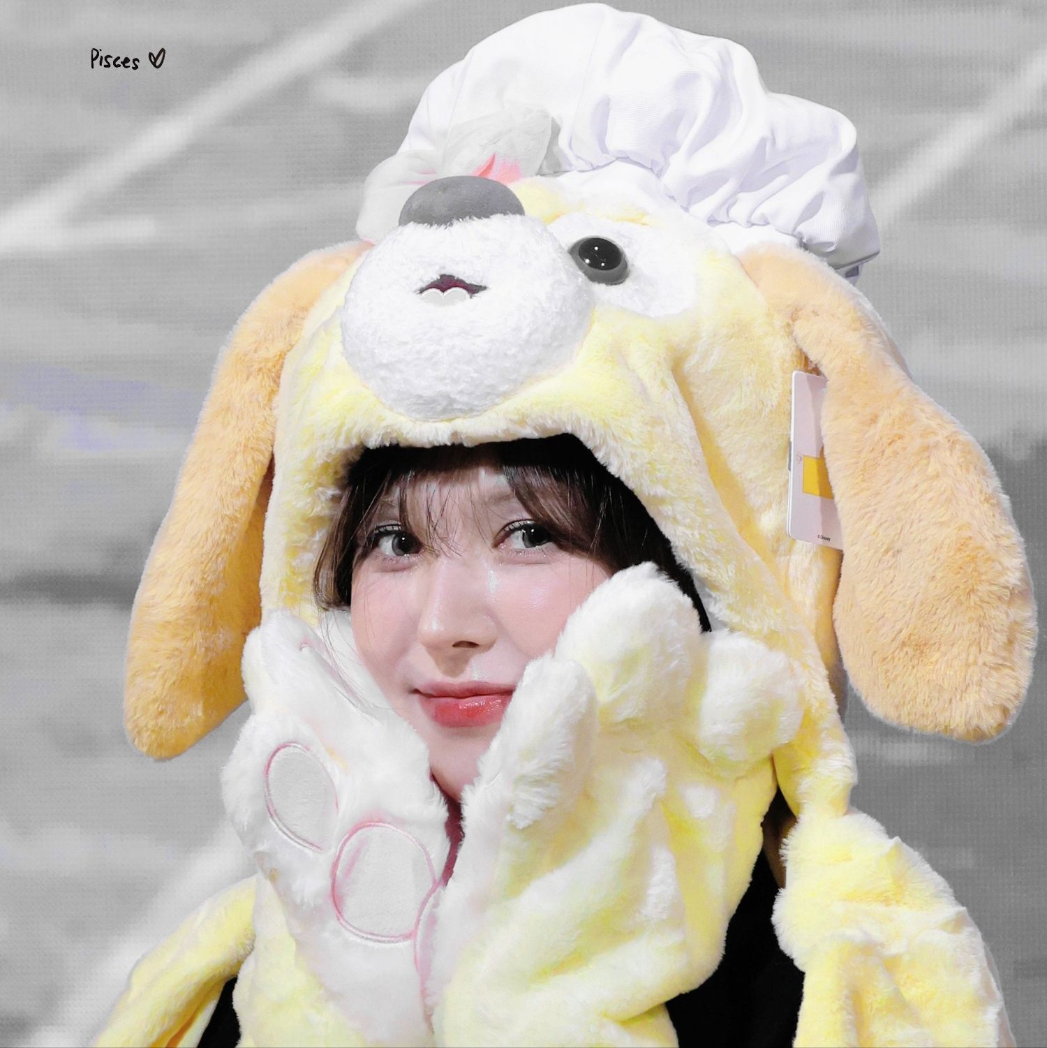 Behind-the-scenes cut of Wendy (Red Velvet)