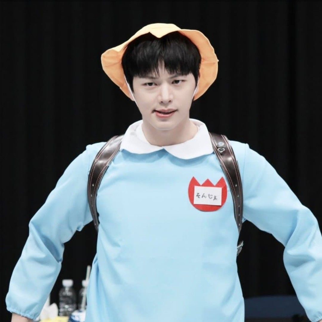 Latest photo of Yook Sungjae (BTOB)