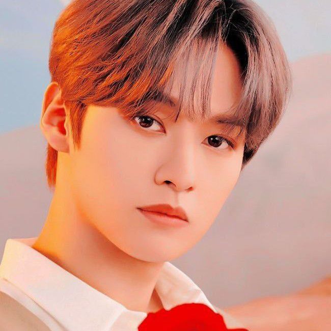 Lee Know (Stray Kids)的幕后花絮