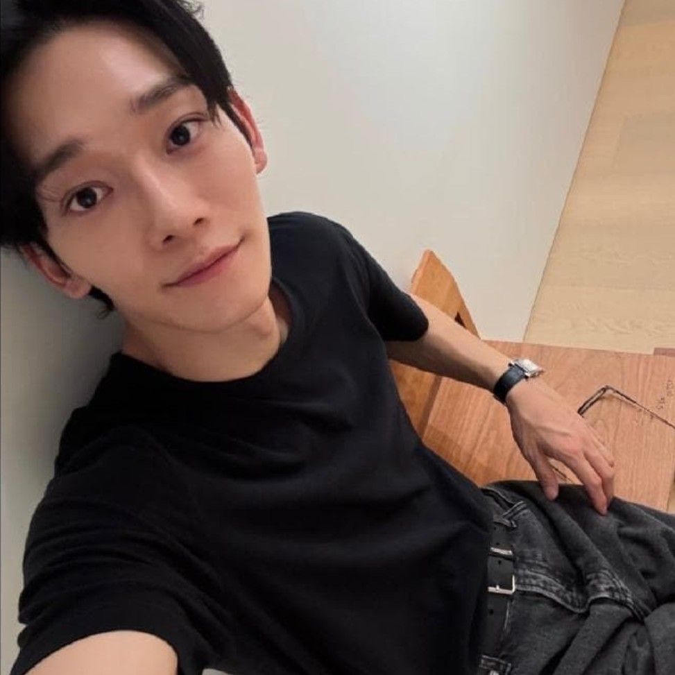 A moment captured by Chen (EXO)'s fan
