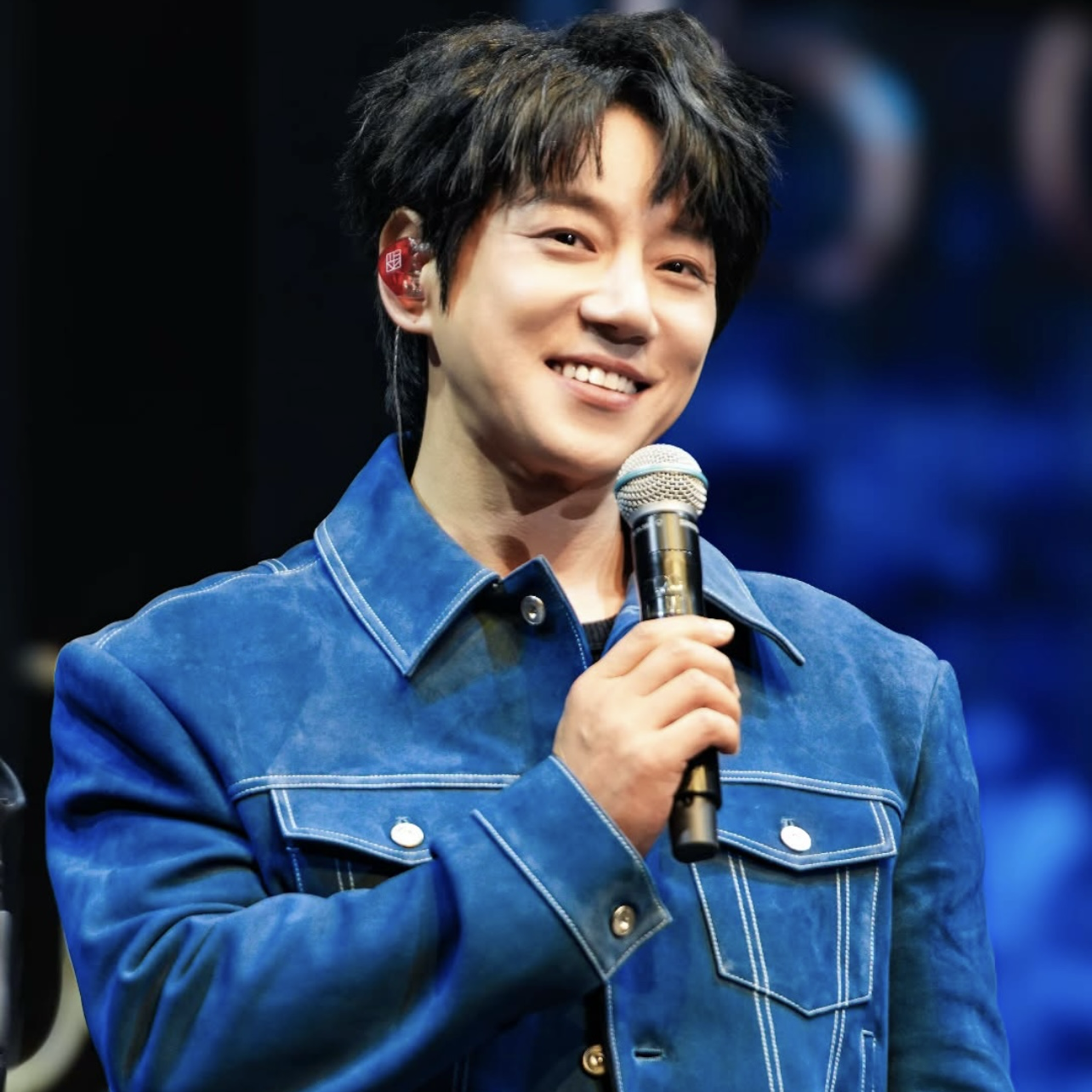 A moment captured by Hwang Chiyeol's fan