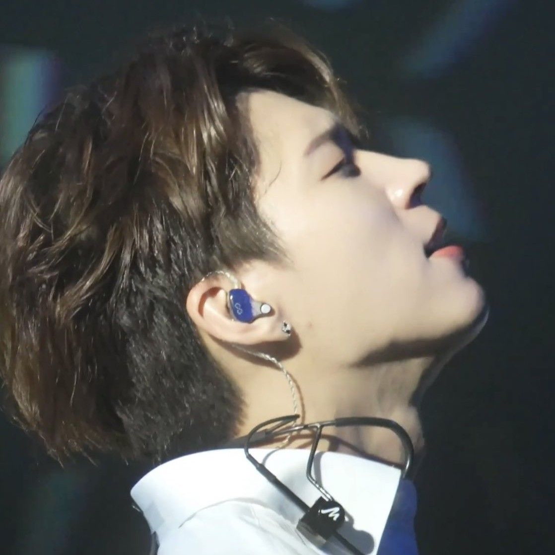 A moment captured by Woohyun (INFINITE)'s fan
