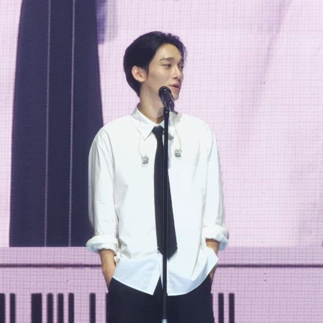 Latest photo of Chen (EXO)