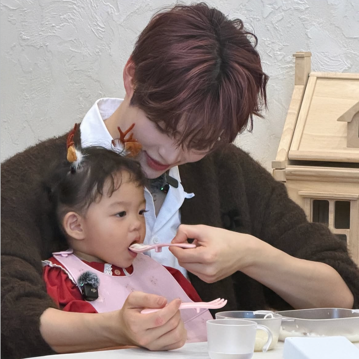 Latest photo of Sung Hanbin (ZEROBASEONE)