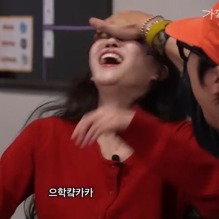 Recent activity shot of Lee Miju (Lovelyz)