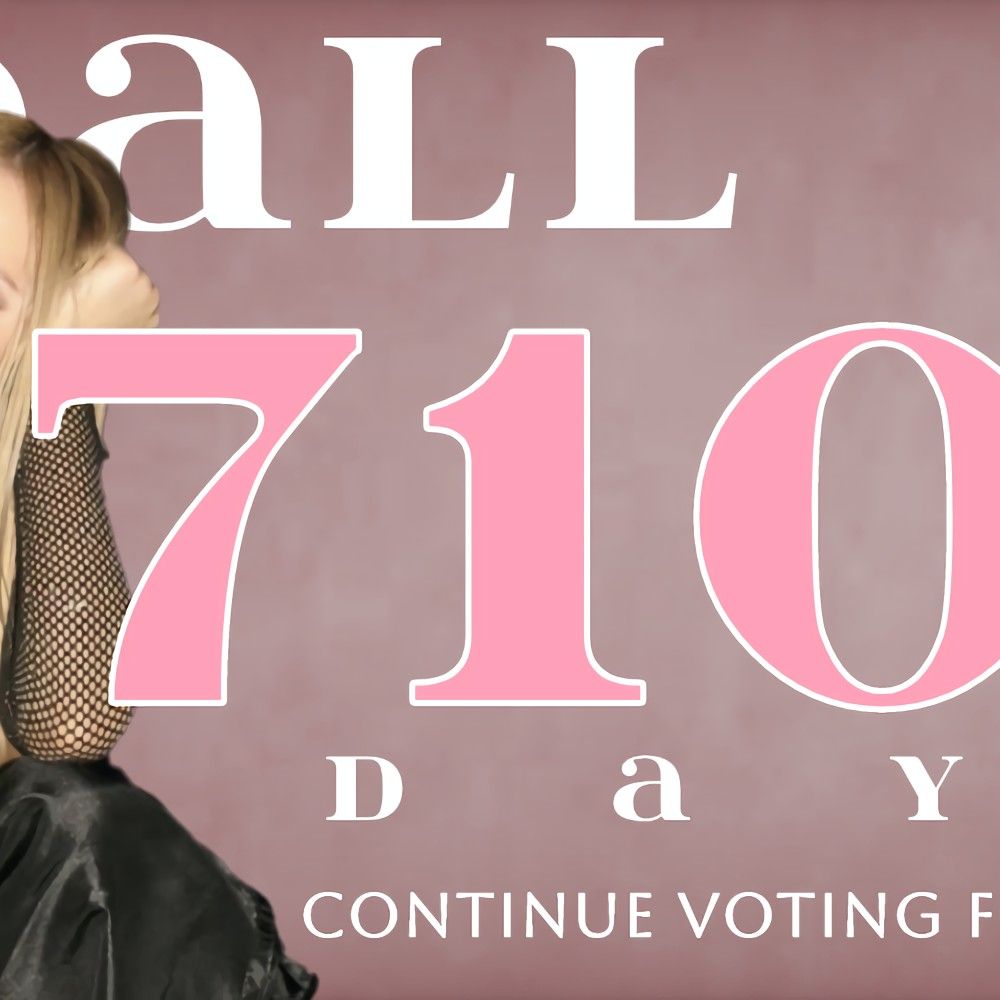 A moment captured by GIRLSET's fan