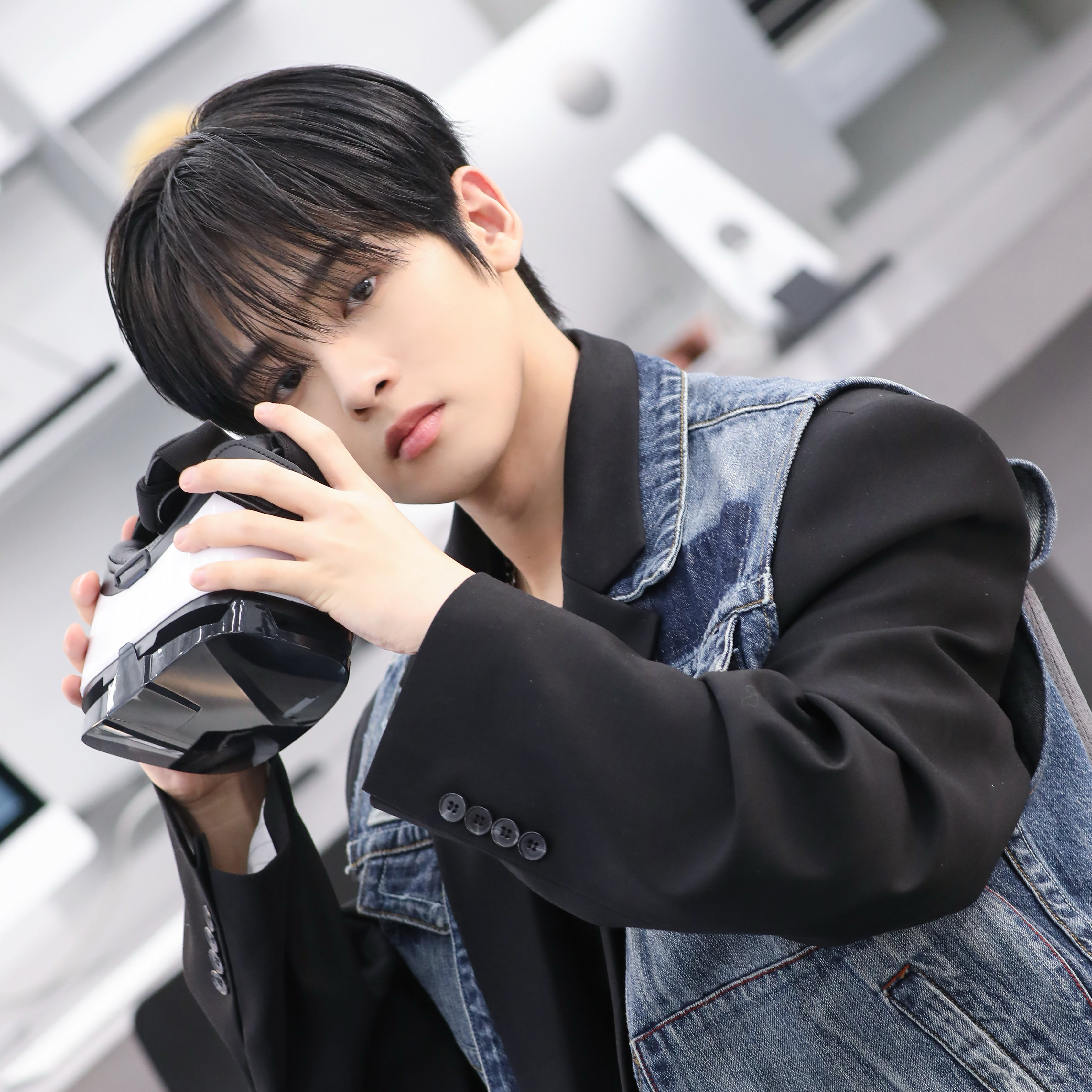 Recent activity shot of Woono (YOUNITE)