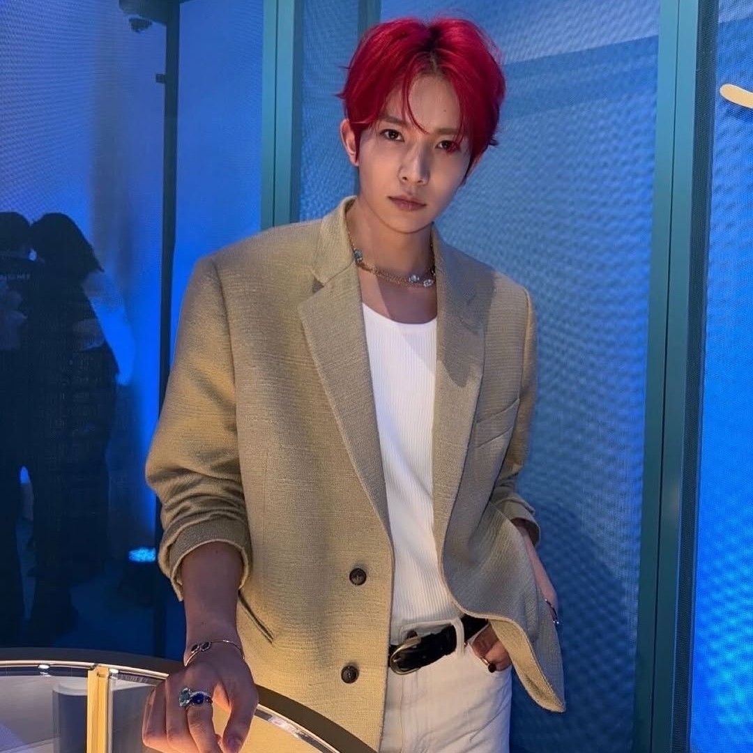 Latest photo of Heeseung (ENHYPEN)