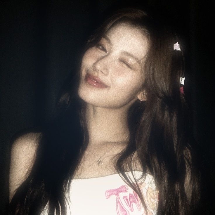 サナ (TWICE)の最近の活動写真