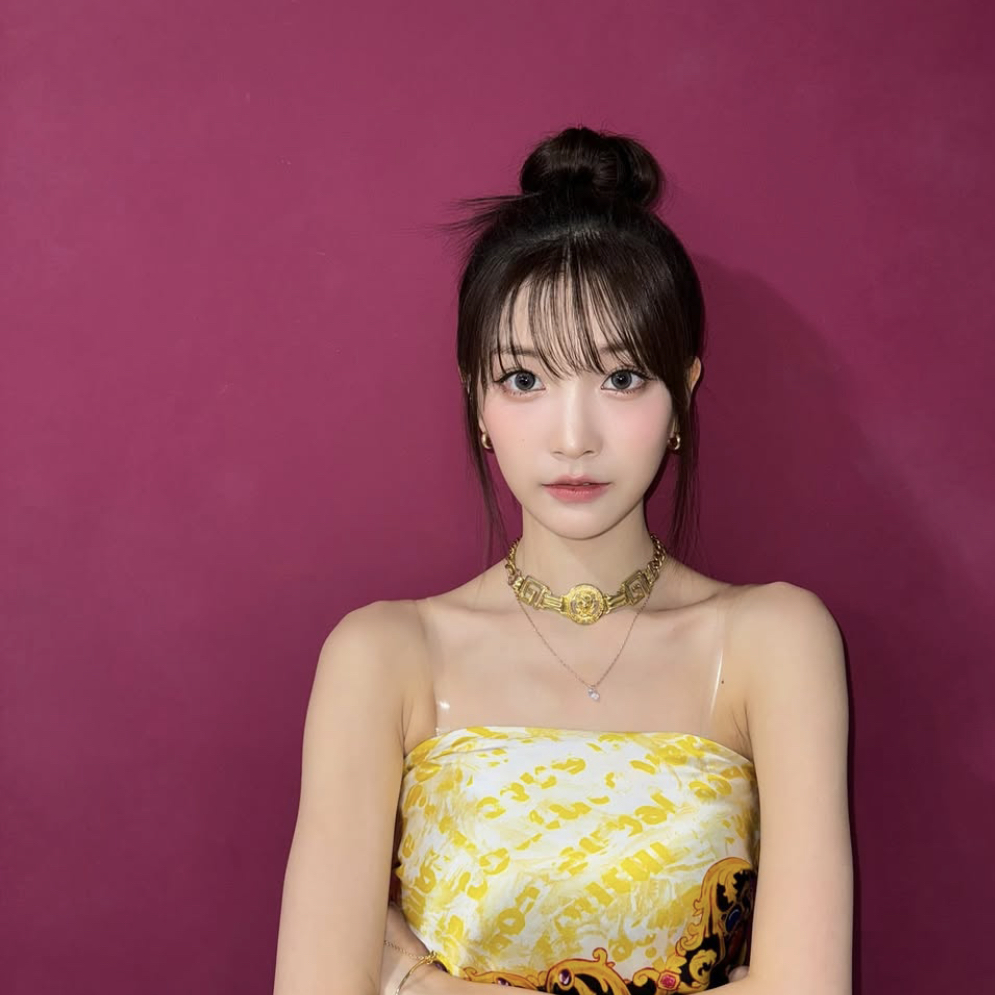 Behind-the-scenes cut of Minseo (woo!ah!)