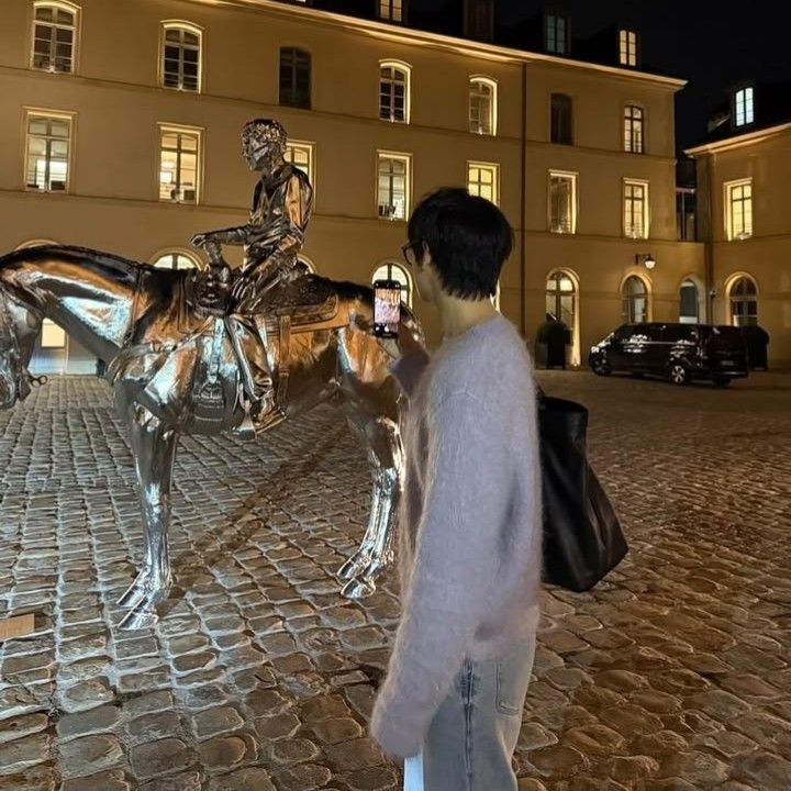 ASTROの舞台裏ショット