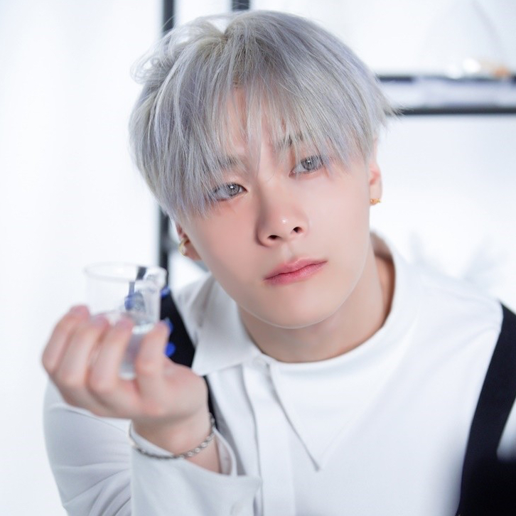 A moment captured by Moonbin (ASTRO)'s fan