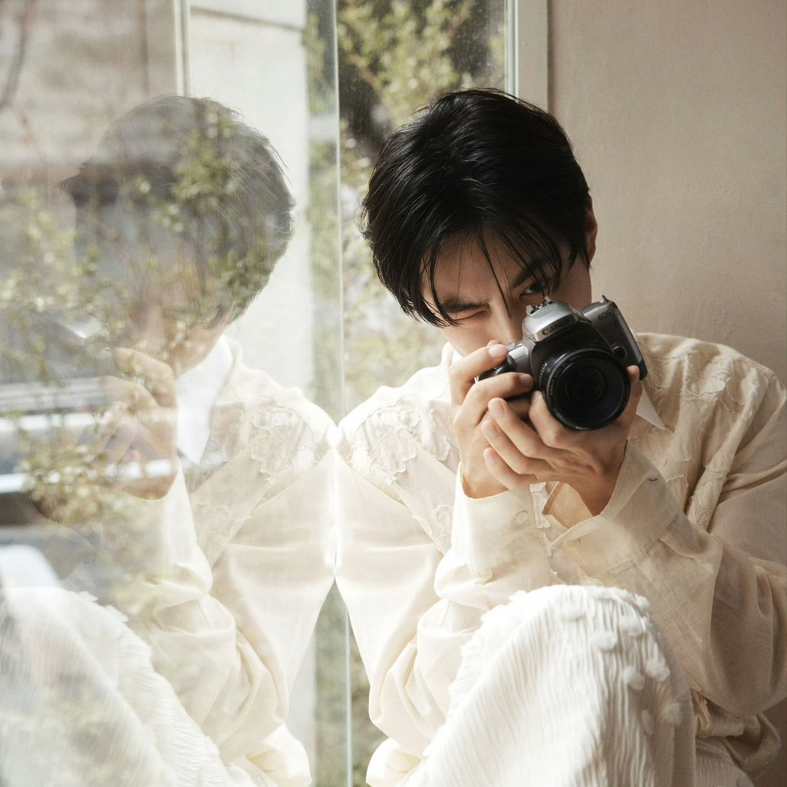 Latest photo of Suho (EXO)