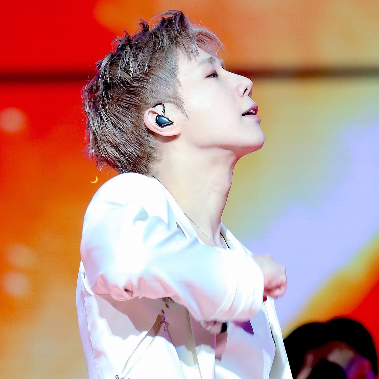 Latest photo of Sungkyu (INFINITE)