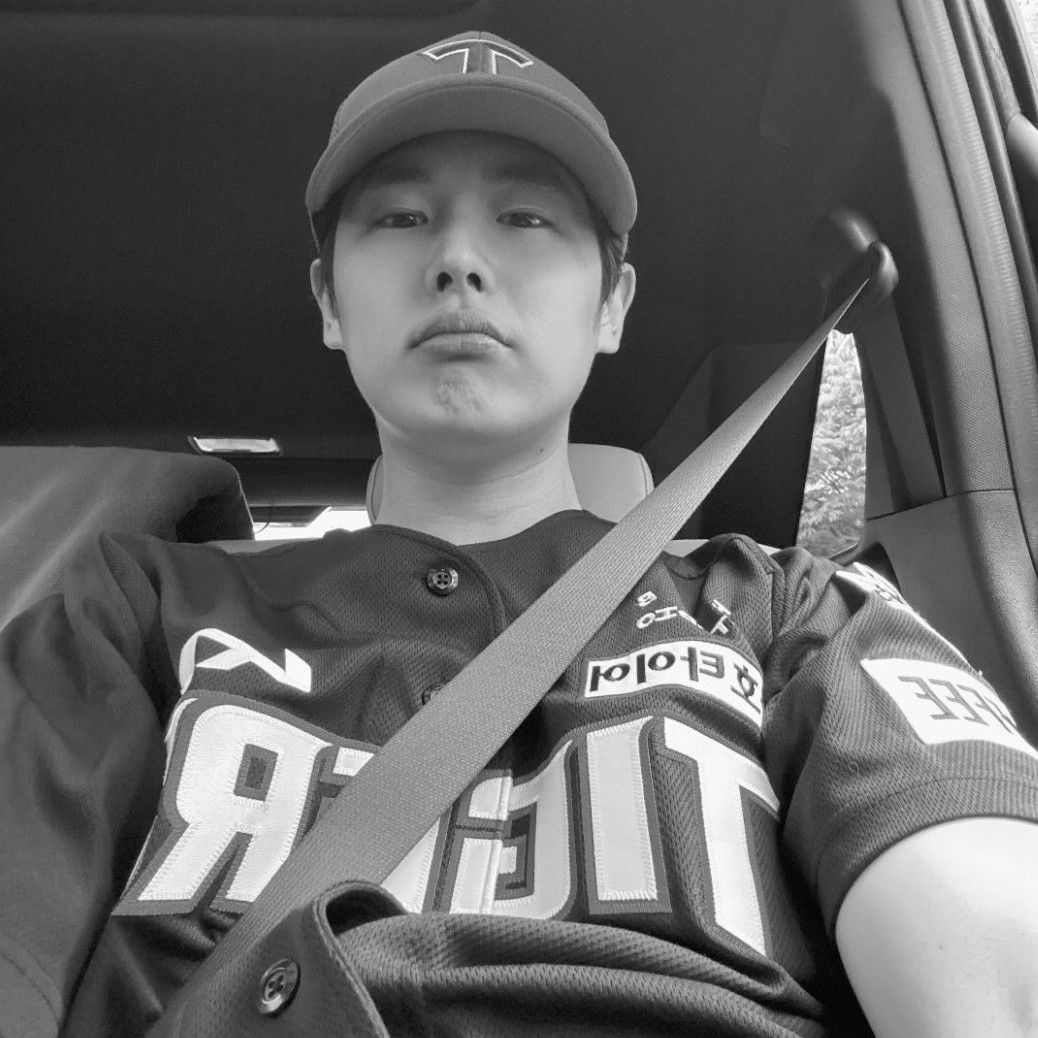 A moment captured by Choi Byungchan's fan