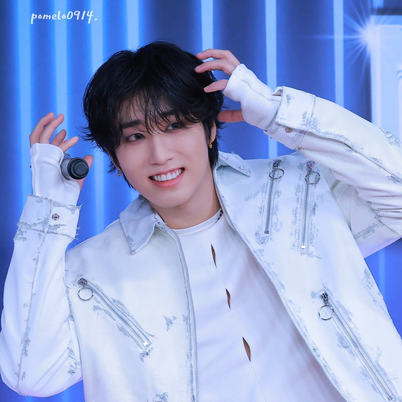 Latest photo of HAN (Stray Kids)