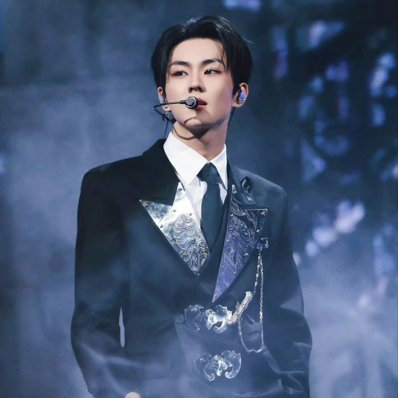 Behind-the-scenes cut of Jungwon (ENHYPEN)