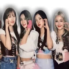 Recent activity shot of MOMOLAND