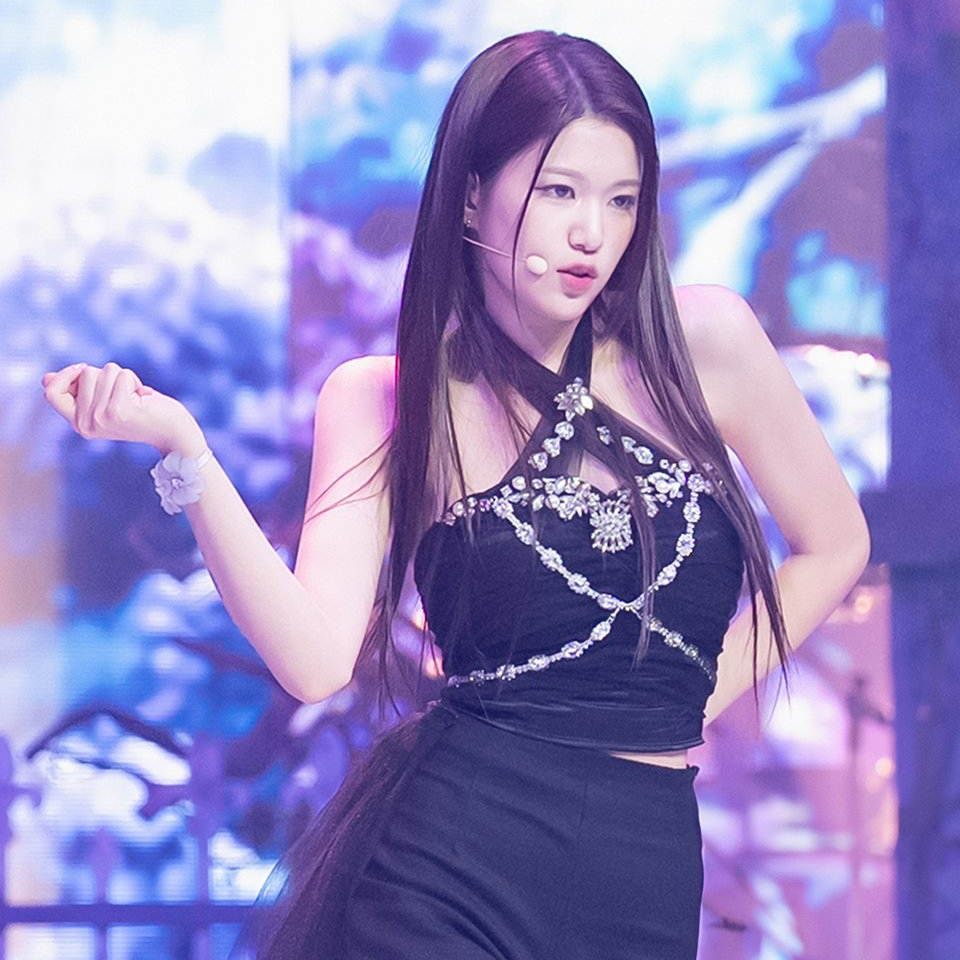 Latest photo of Yoon Jiyoon (izna)