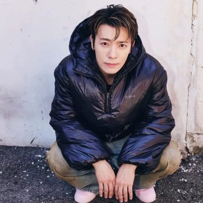 Behind-the-scenes cut of Super Junior