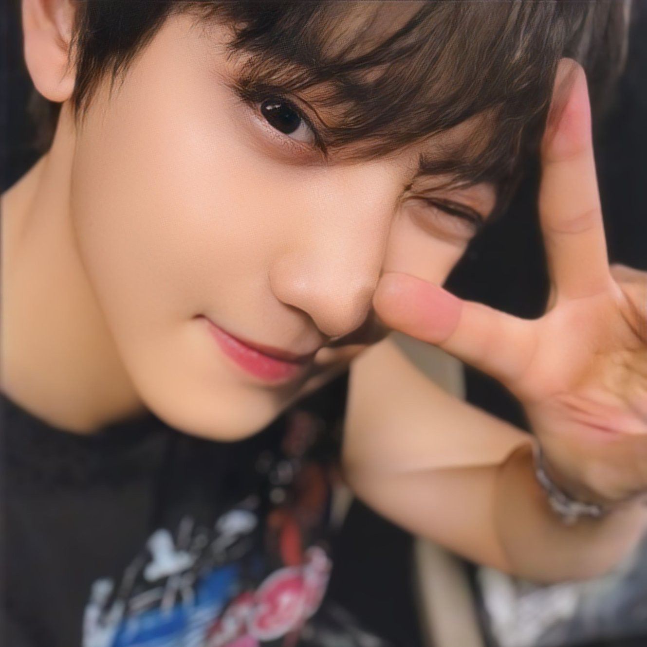 Behind-the-scenes cut of Chanyeol (EXO)