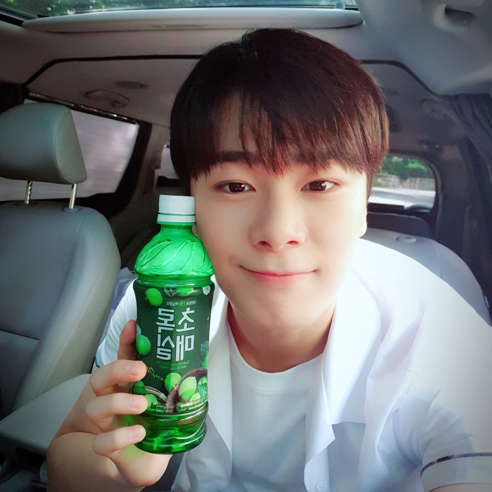 문빈 (아스트로)의 비하인드 컷