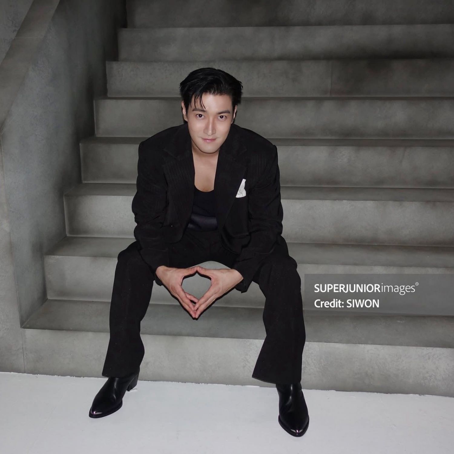 Recent activity shot of Siwon (Super Junior)