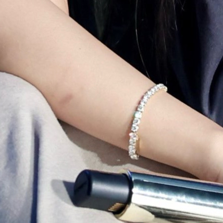 Recent activity shot of Mimi (OH MY GIRL)