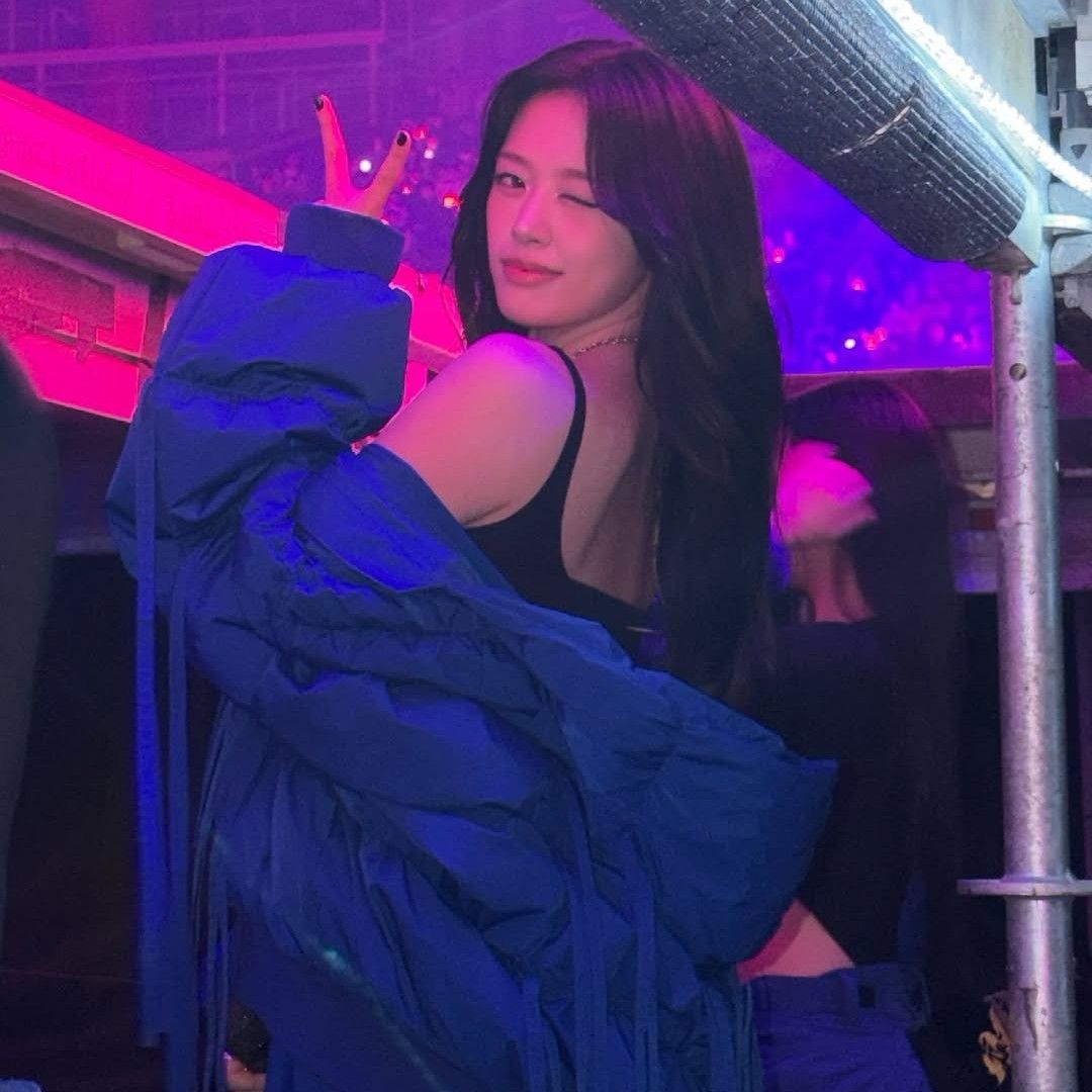 Recent activity shot of An Yujin (IVE)